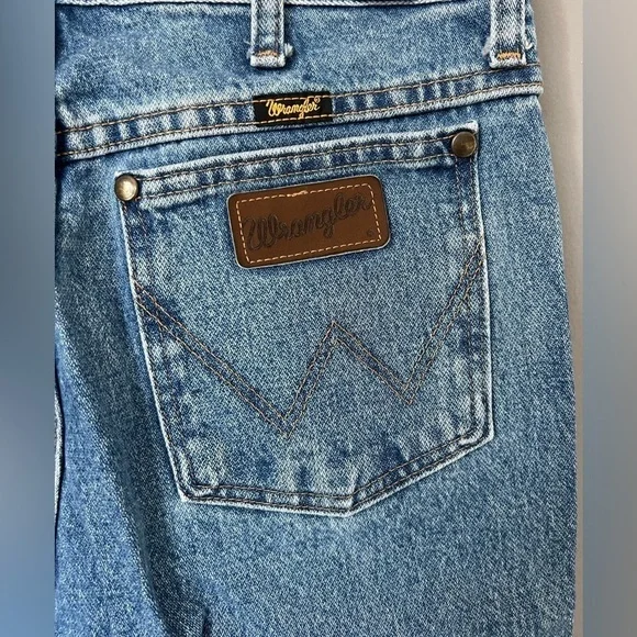 Wrangler Jeans - Picture 5 of 8